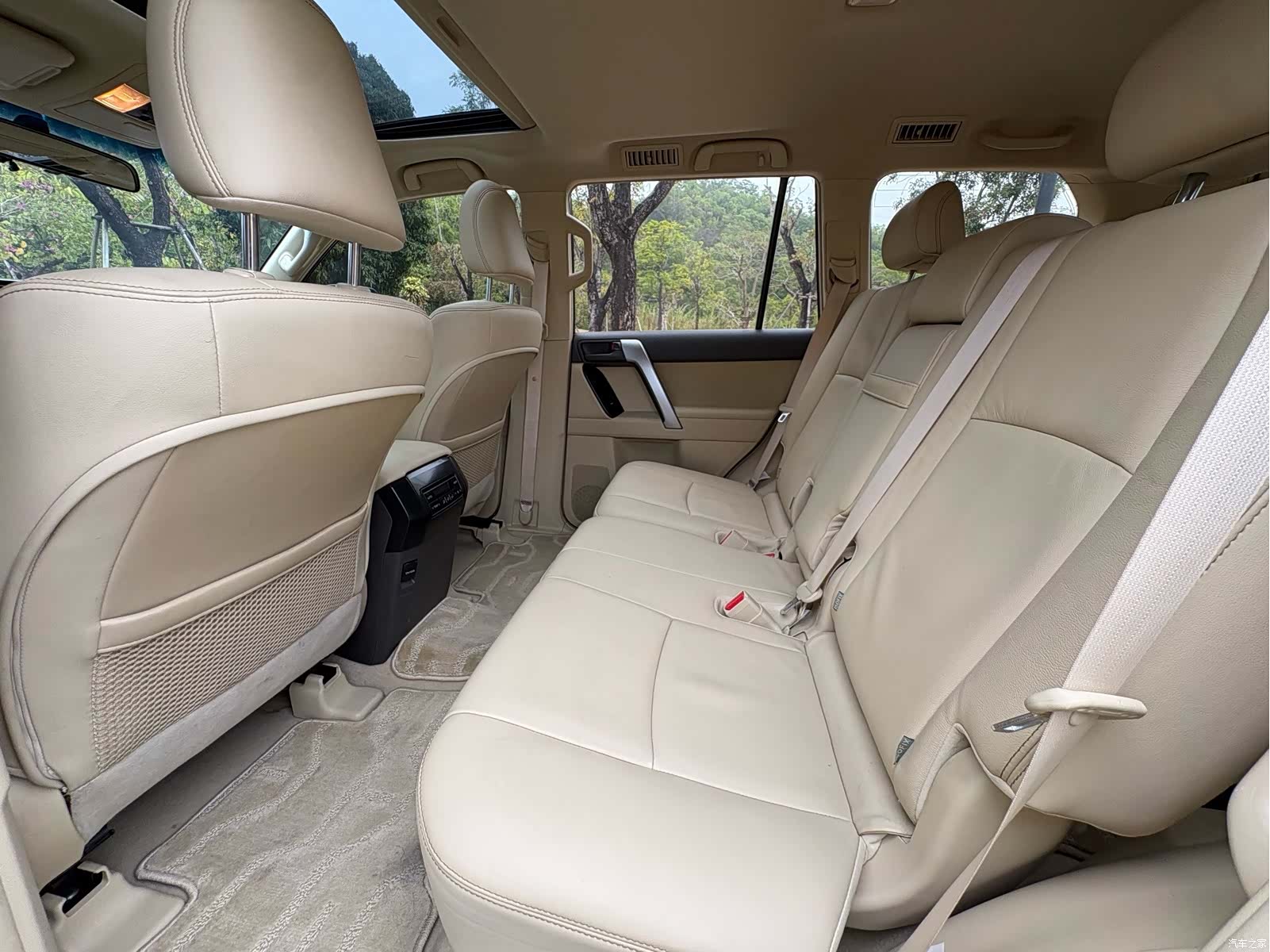 Toyota Prado, 2015 6
