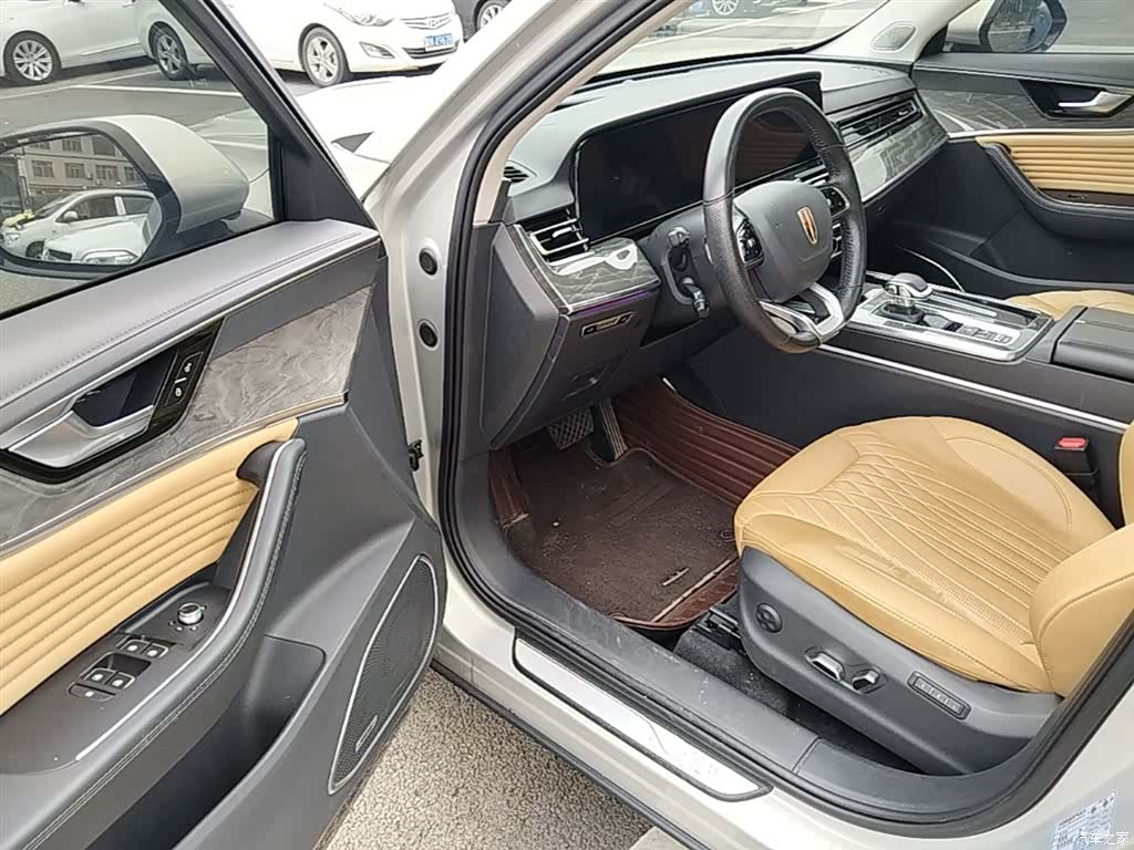 Hongqi HS5, 2023 16