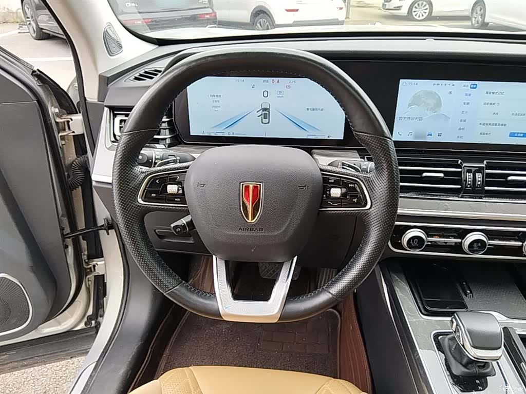 Hongqi HS5, 2023 11