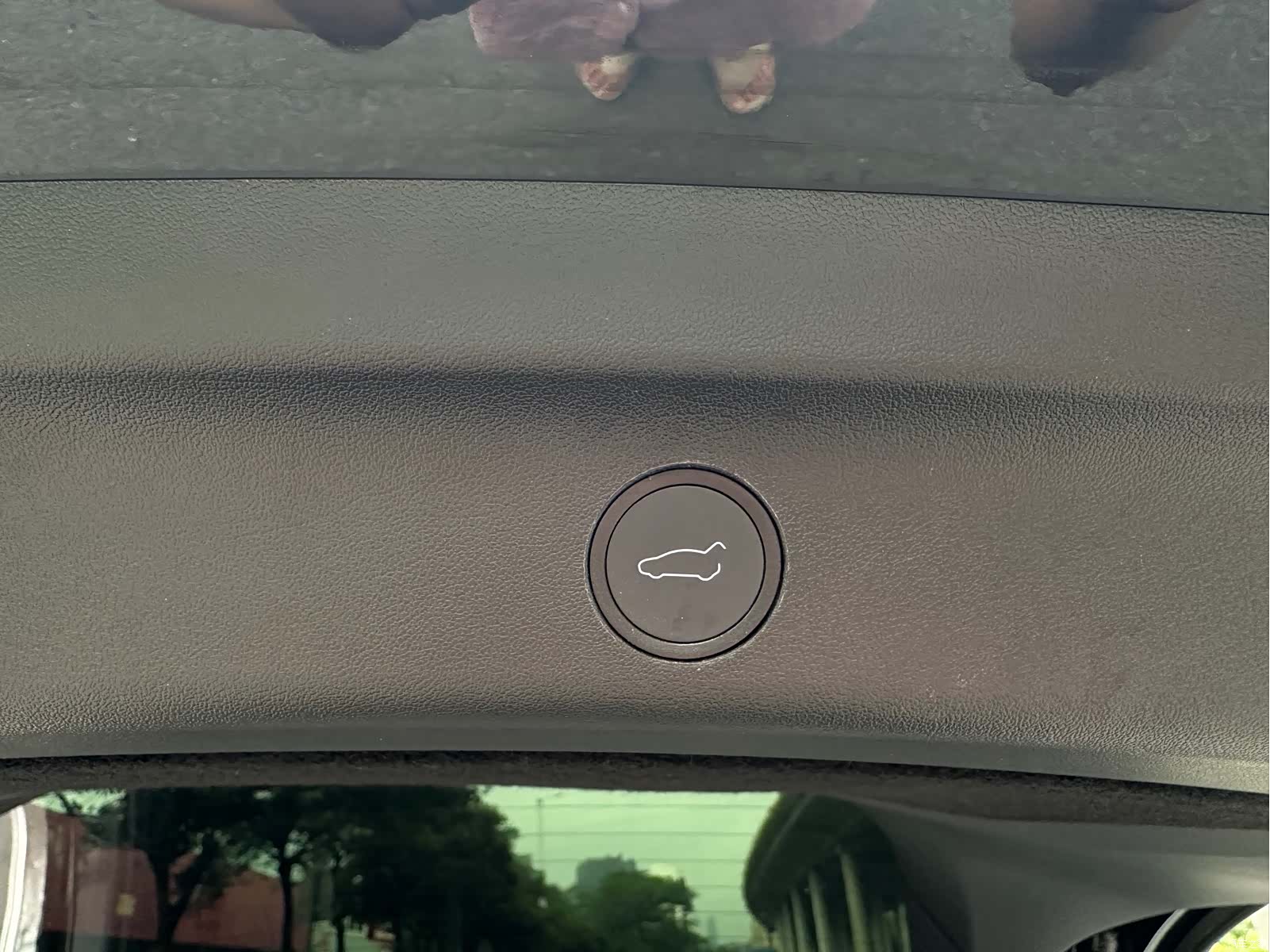 Tesla Model Y, 2023 19