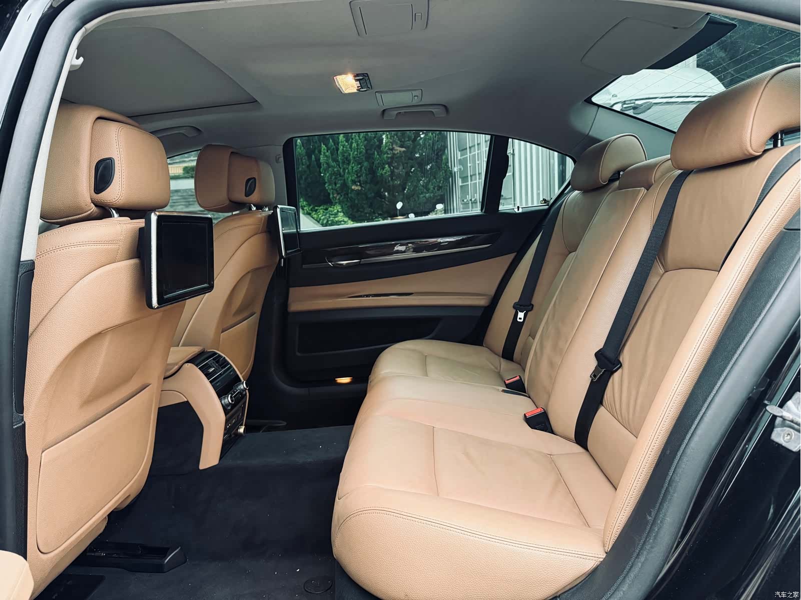 BMW 7 Series, 2015 23