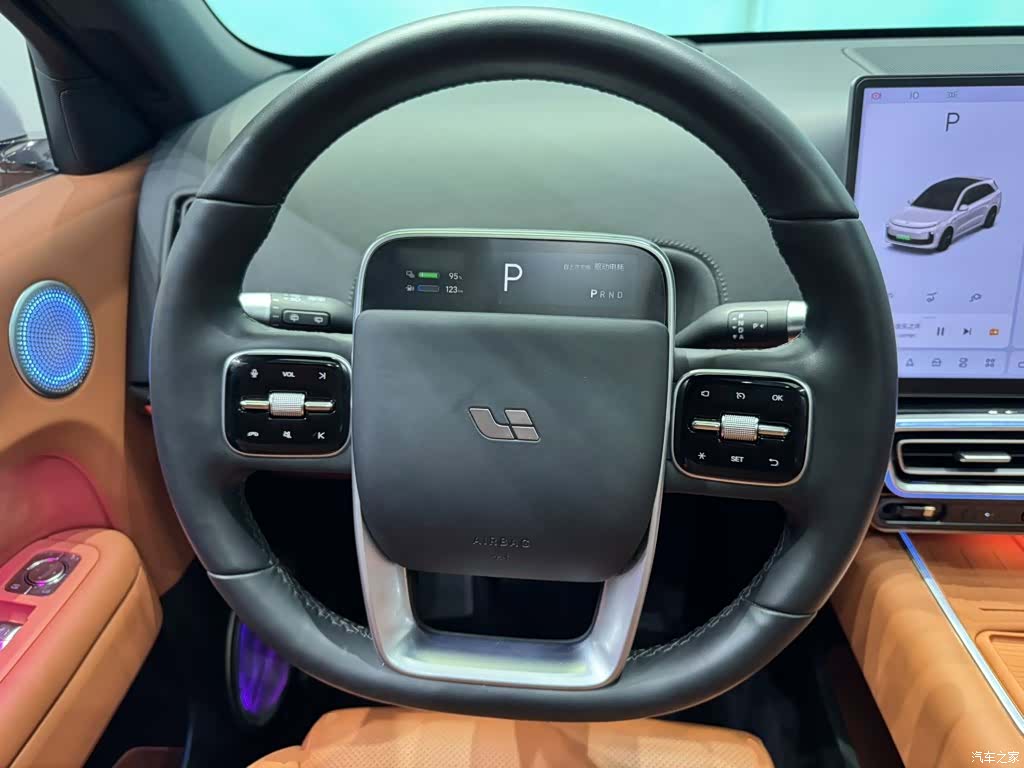 Li Auto L6, 2025 11