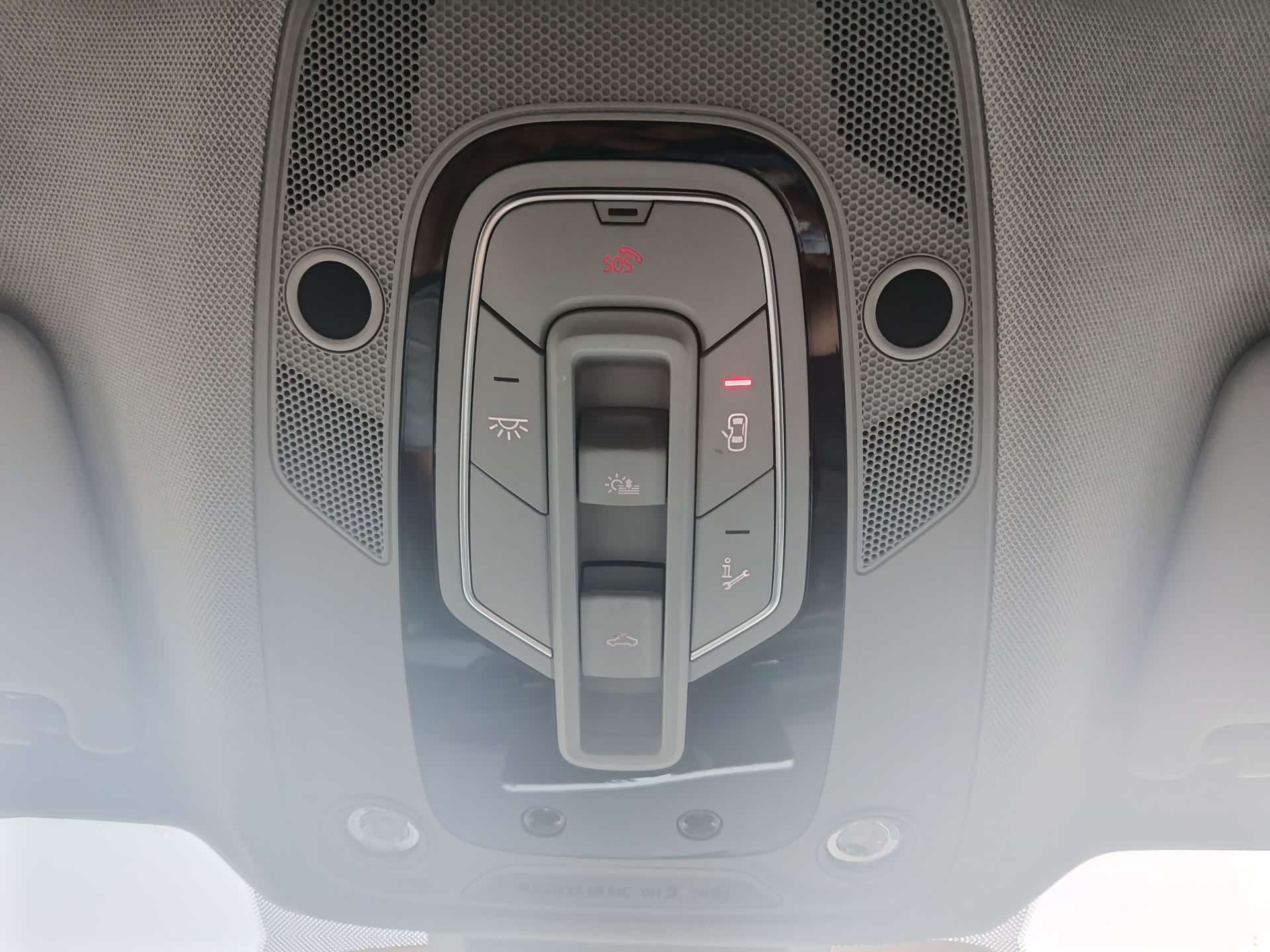 Audi Q5L, 2019 26