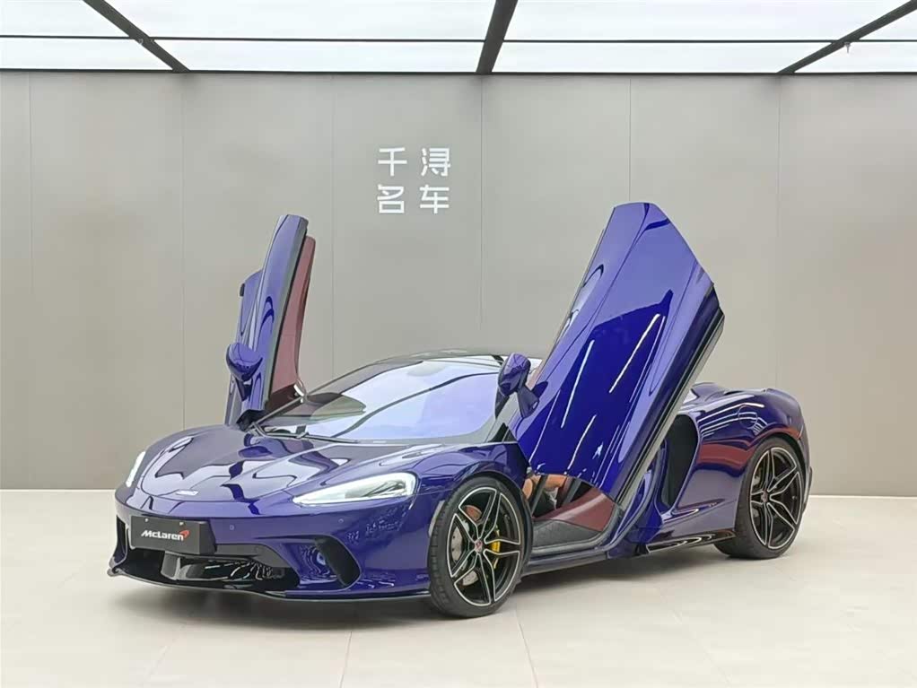 McLaren GT