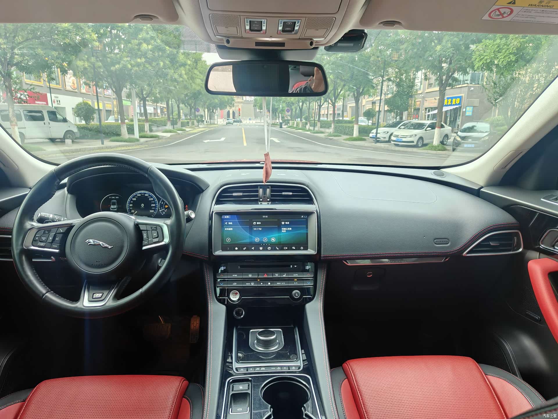 Jaguar F-PACE, 2017 6