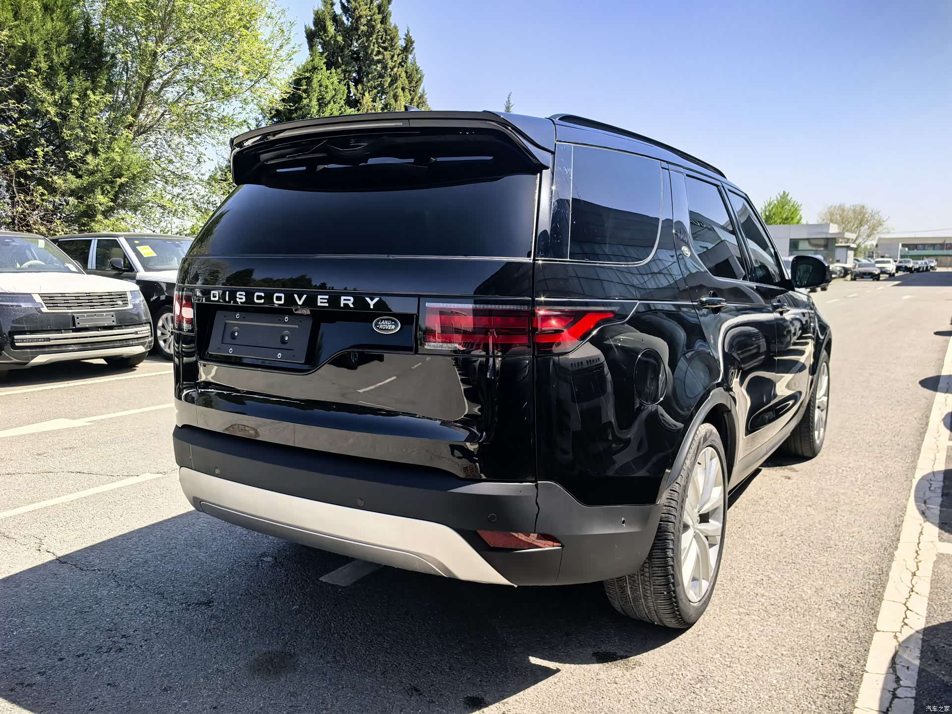 Land Rover Discovery, 2024 4
