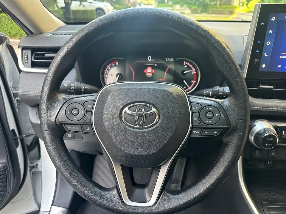 Toyota RAV4 Rongfang