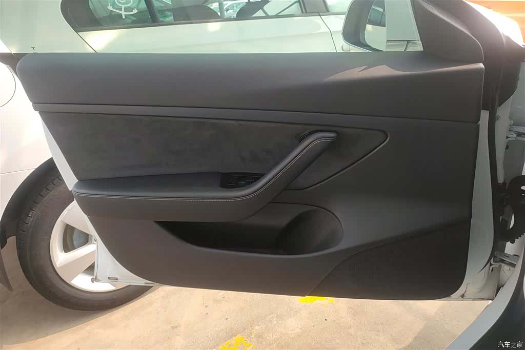 Tesla Model 3, 2020 7