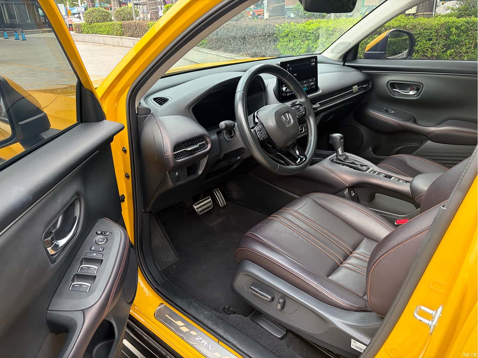 Honda ZR-V, 2022 11