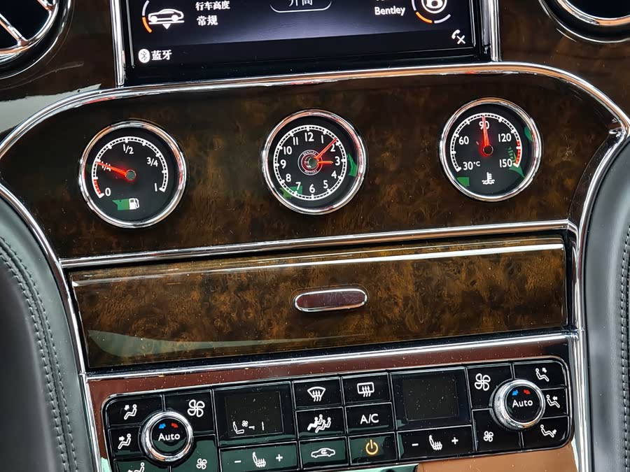 Bentley Mulsanne 2019, фото 15