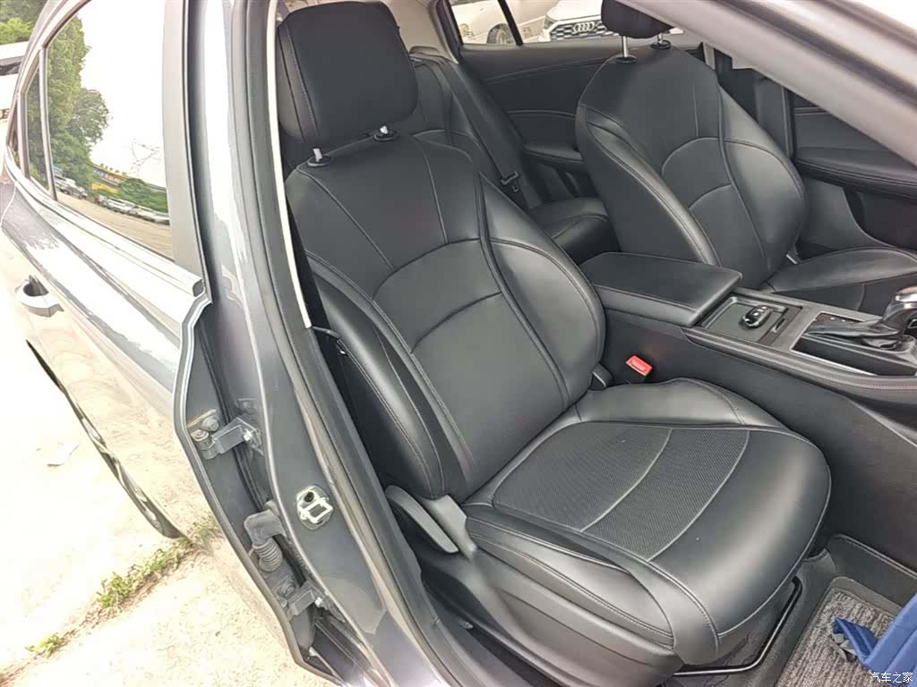 Roewe i5, 2023 25
