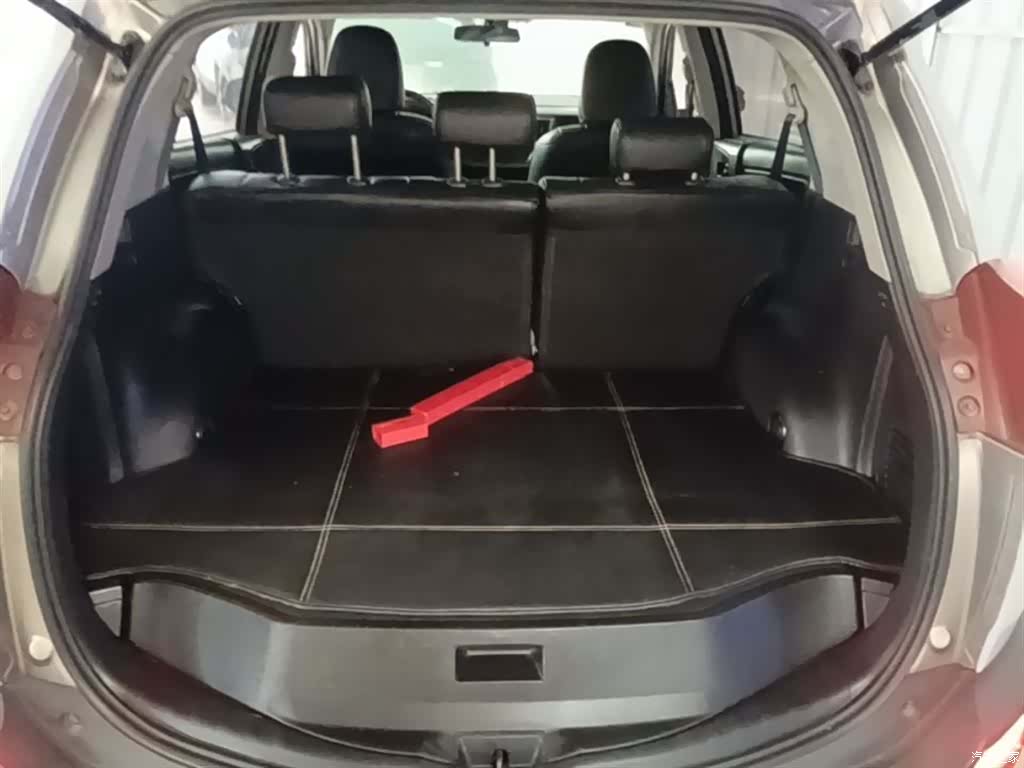 Toyota RAV4, 2016 19