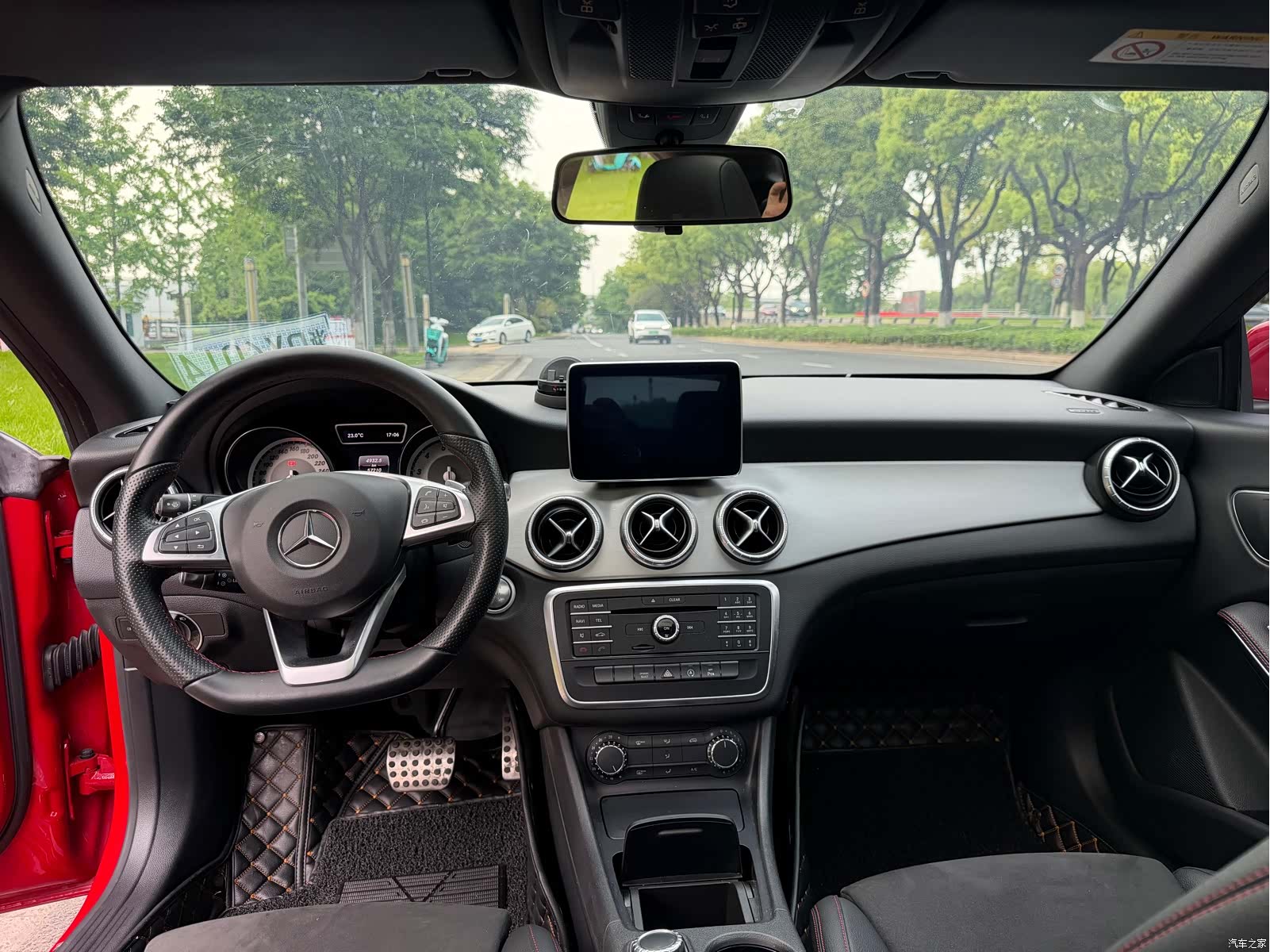 Mercedes-Benz CLA, 2017 13
