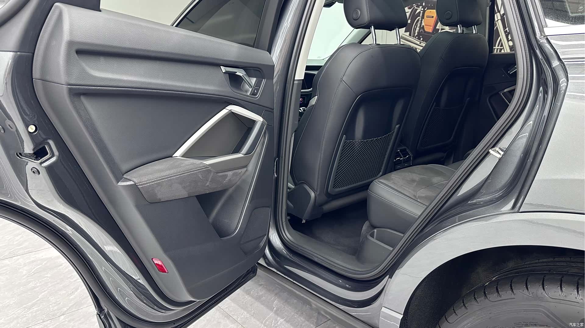Audi Q3, 2023 17