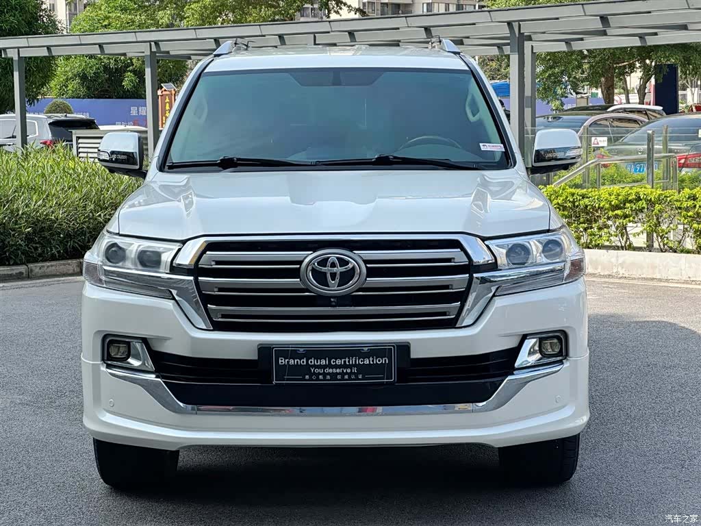 Toyota Land Cruiser, 2020 3