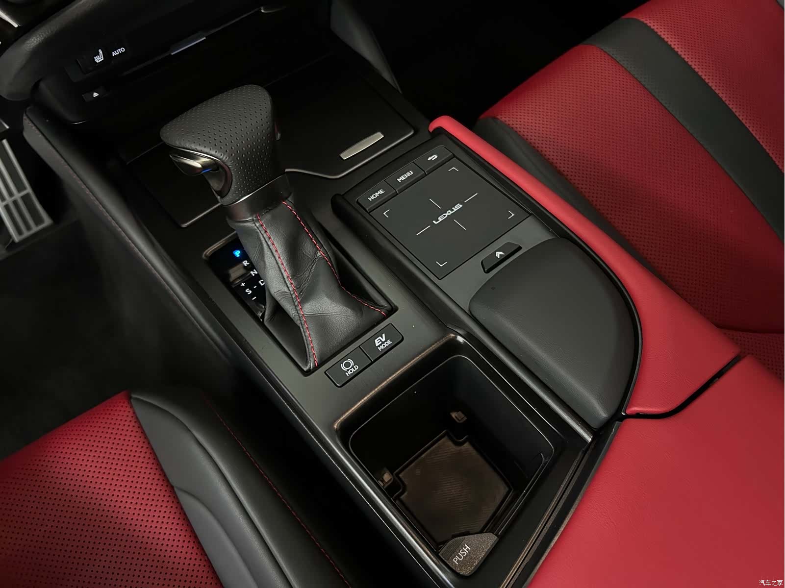 Lexus ES, 2022 15