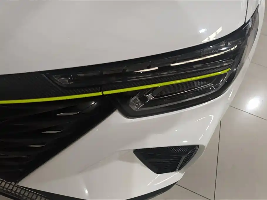 Roewe RX5
