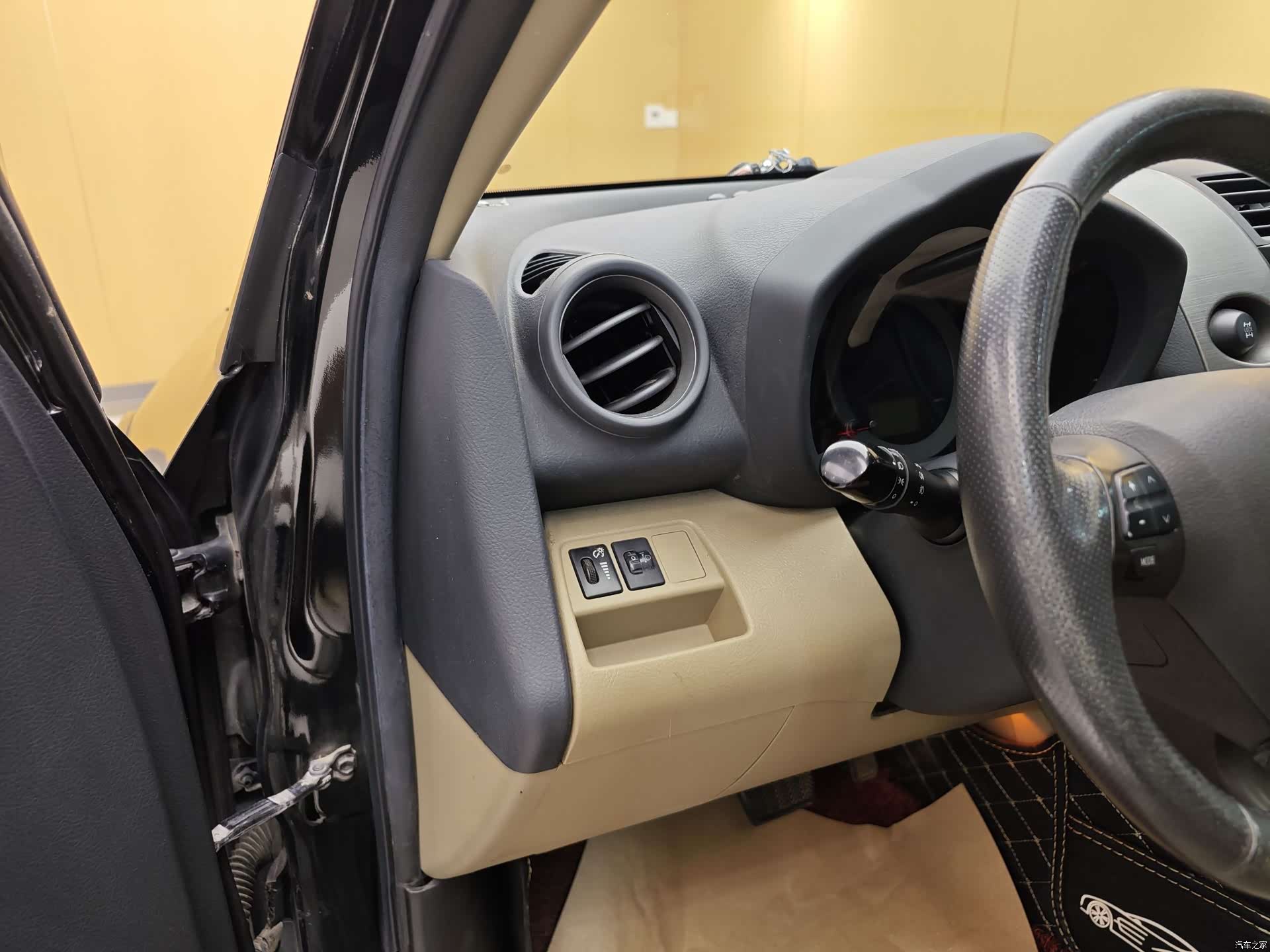 Toyota RAV4, 2012 12