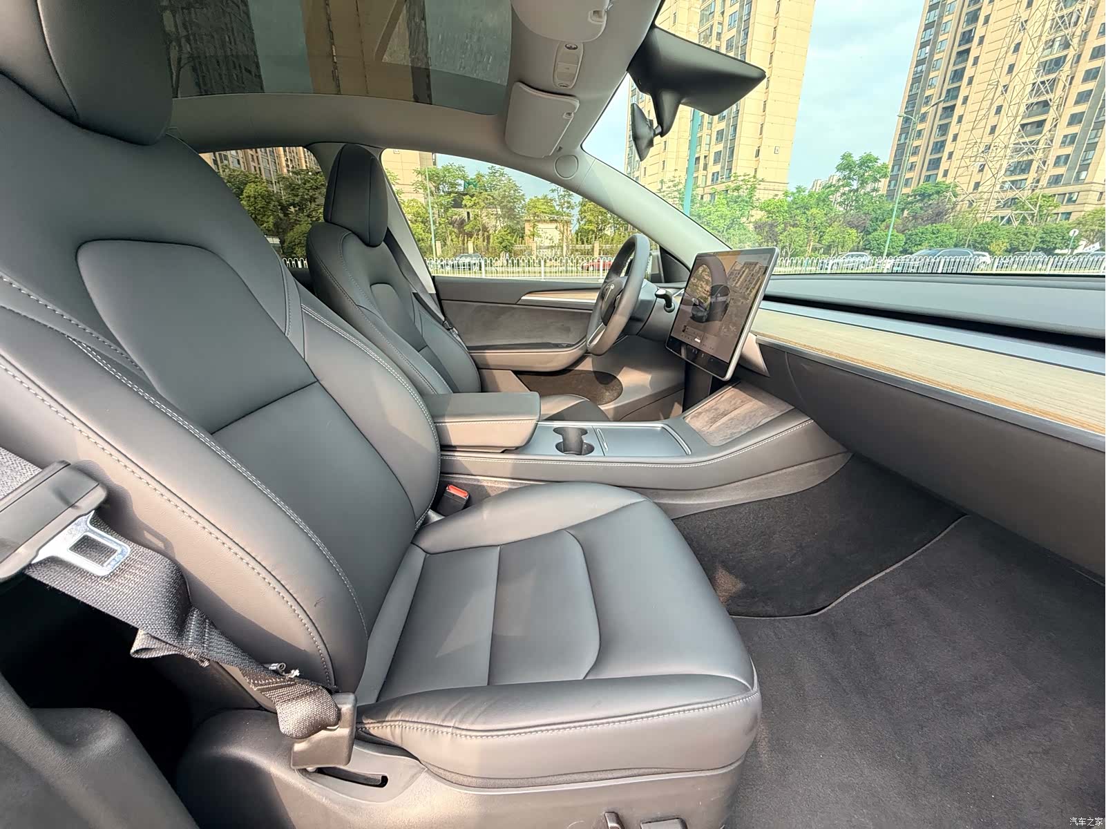 Tesla Model Y, 2022 13