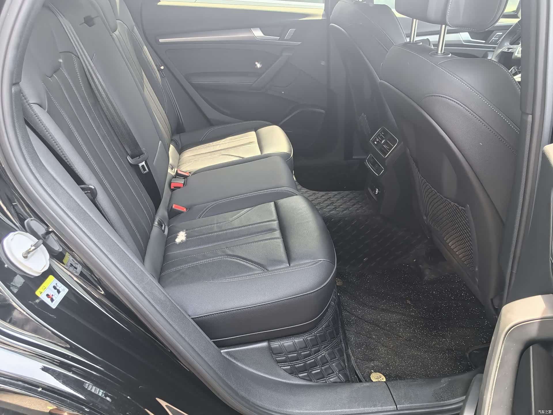 Audi Q5L, 2024 9