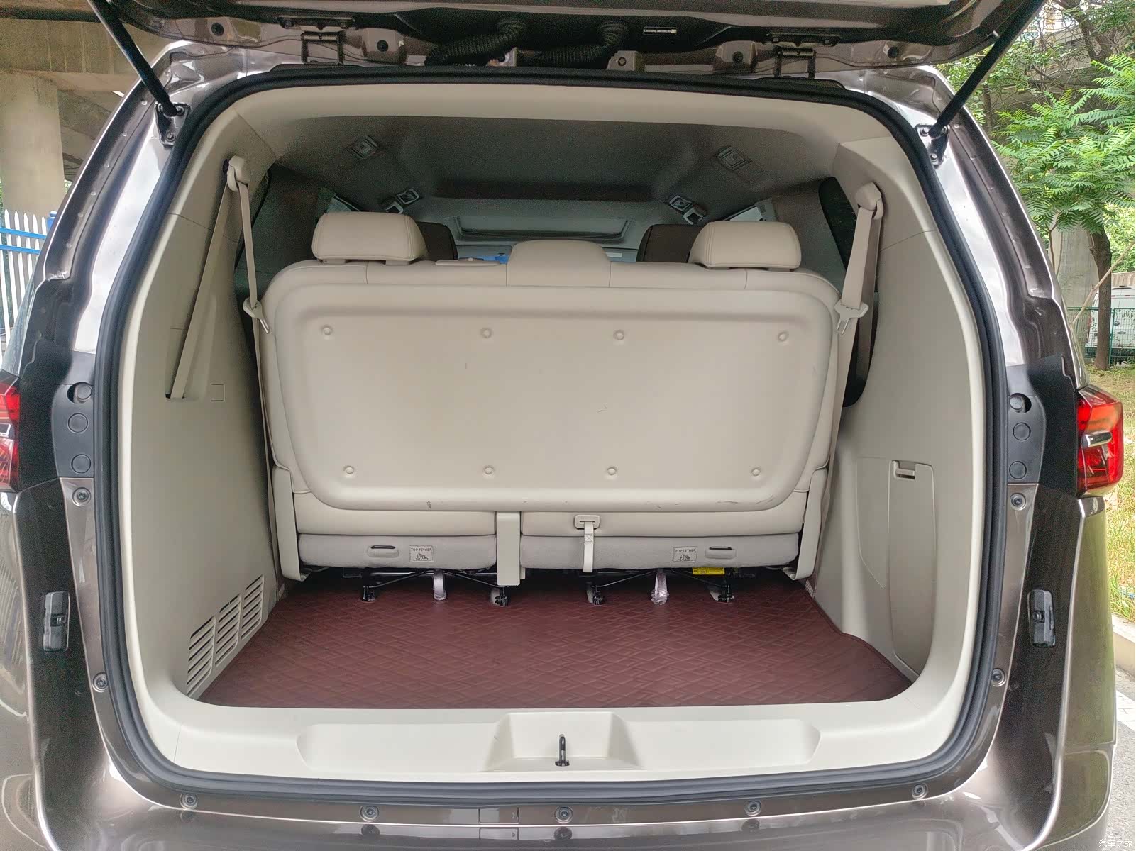 Buick GL8, 2021 9
