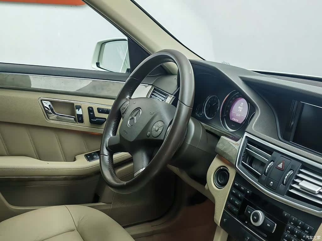 Mercedes-Benz E-Class, 2010 22