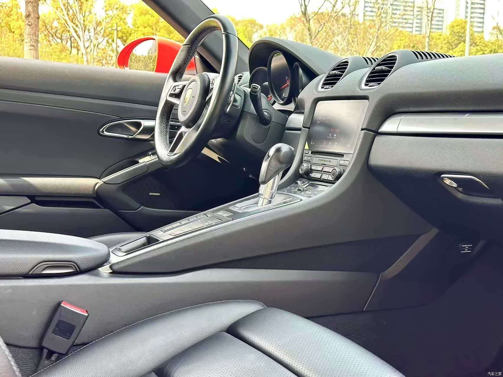 Porsche Cayman, 2018 12