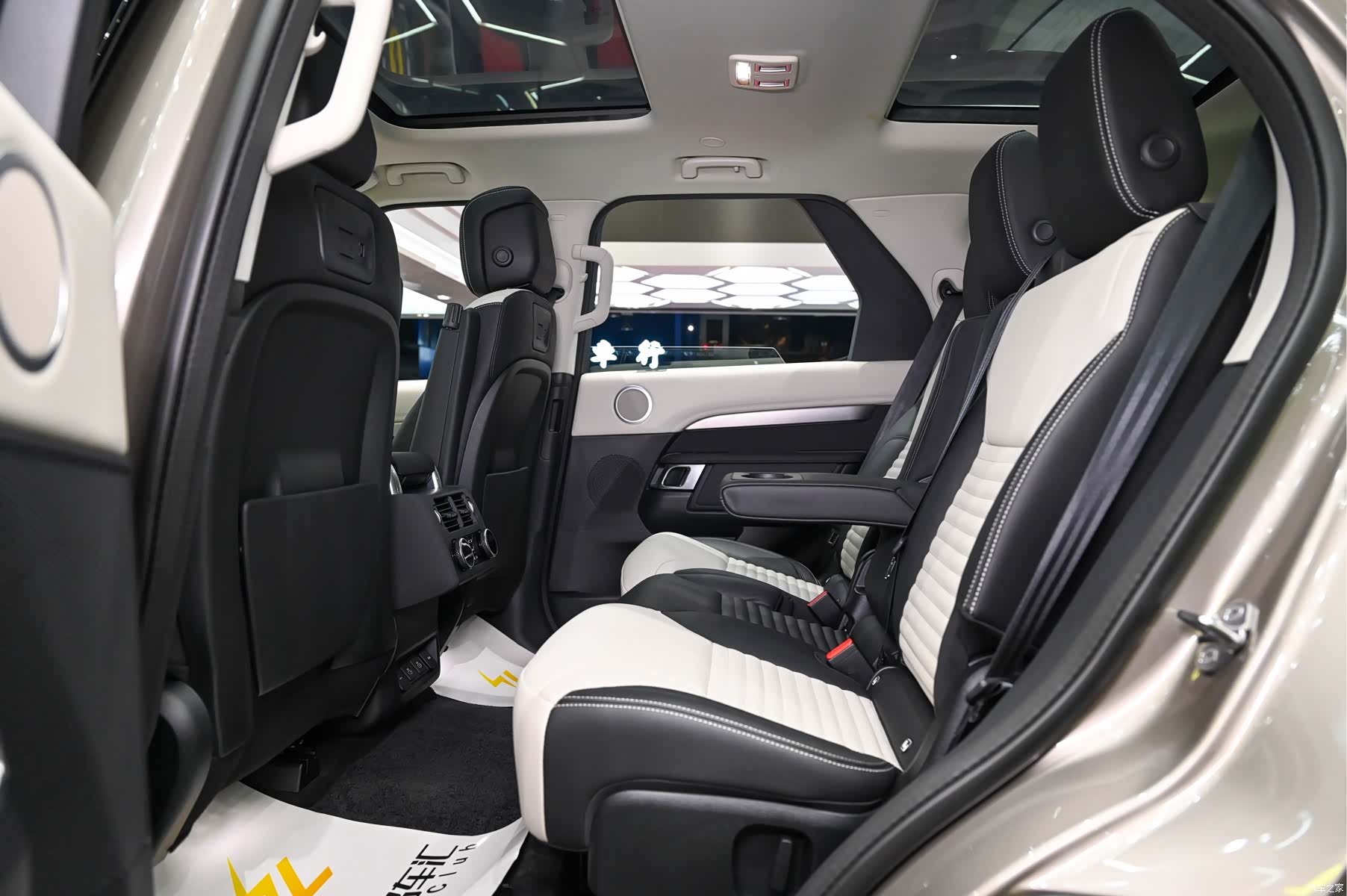 Land Rover Discovery, 2022 10