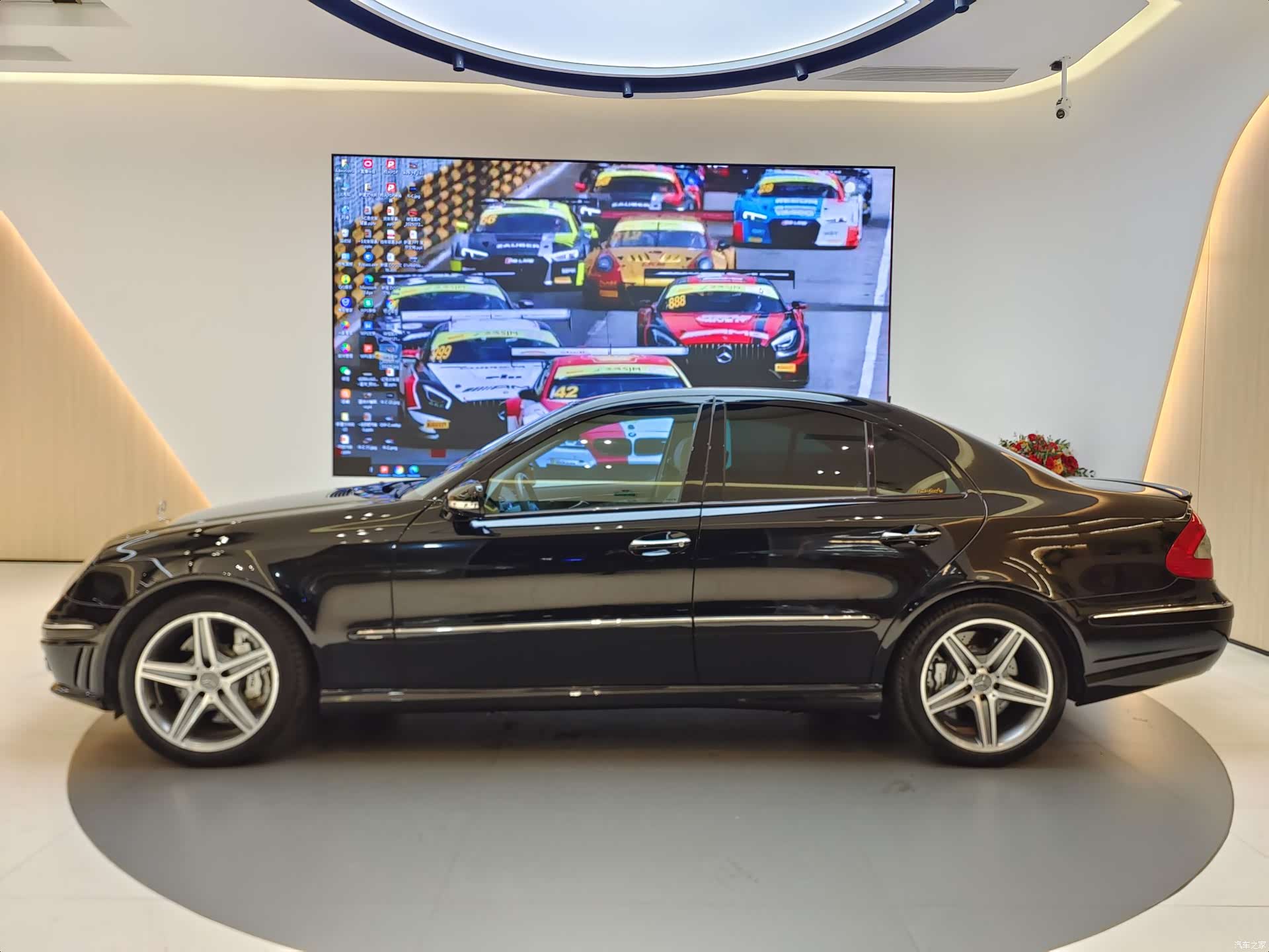 Mercedes-Benz E-Class, 2008 7
