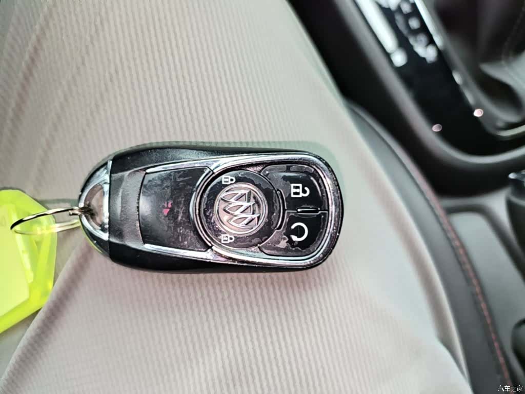 Buick Encore, 2018 9