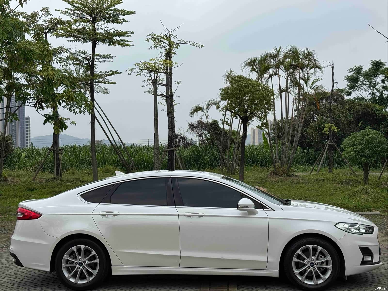 Ford Mondeo, 2021 8