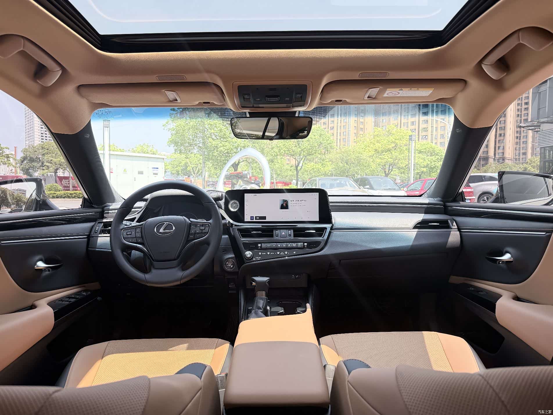 Lexus ES, 2024 9