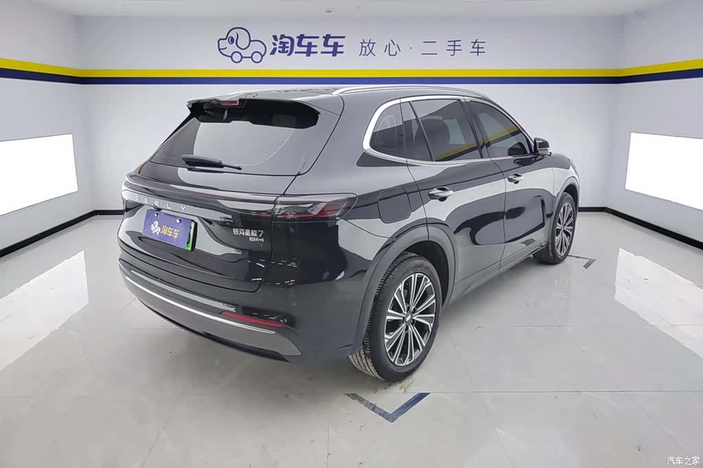 Geely 7, 2025 3