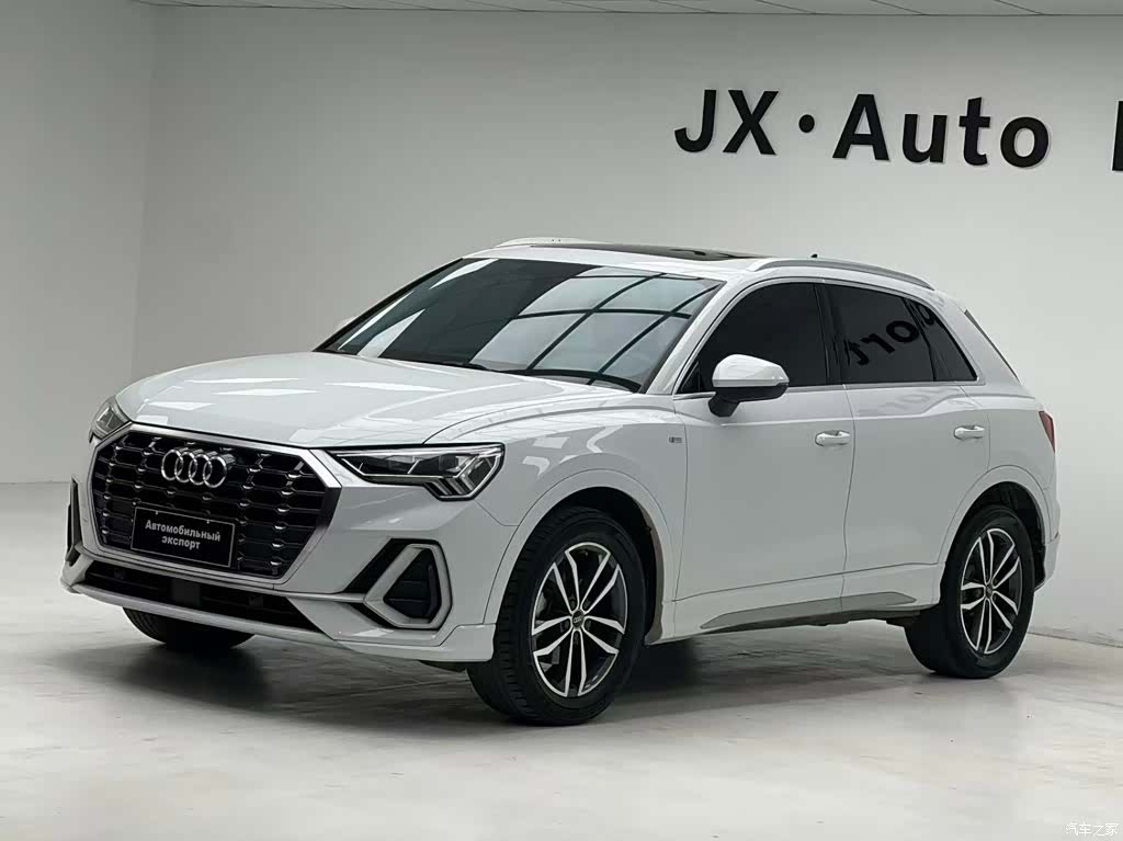 Audi Q3, 2022 1