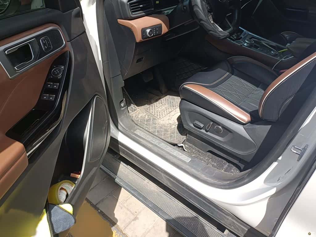 Ford Explorer, 2022 14