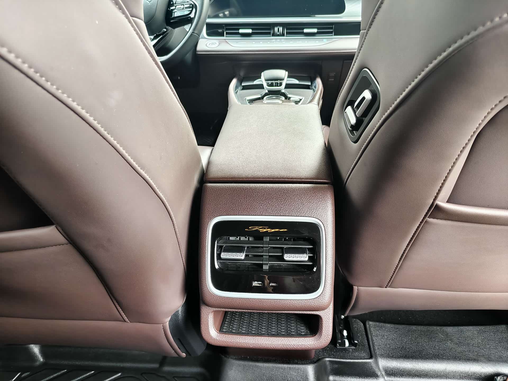 Chery Tiggo 8, 2024 7