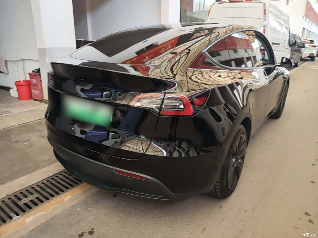 Tesla Model Y, 2022 7