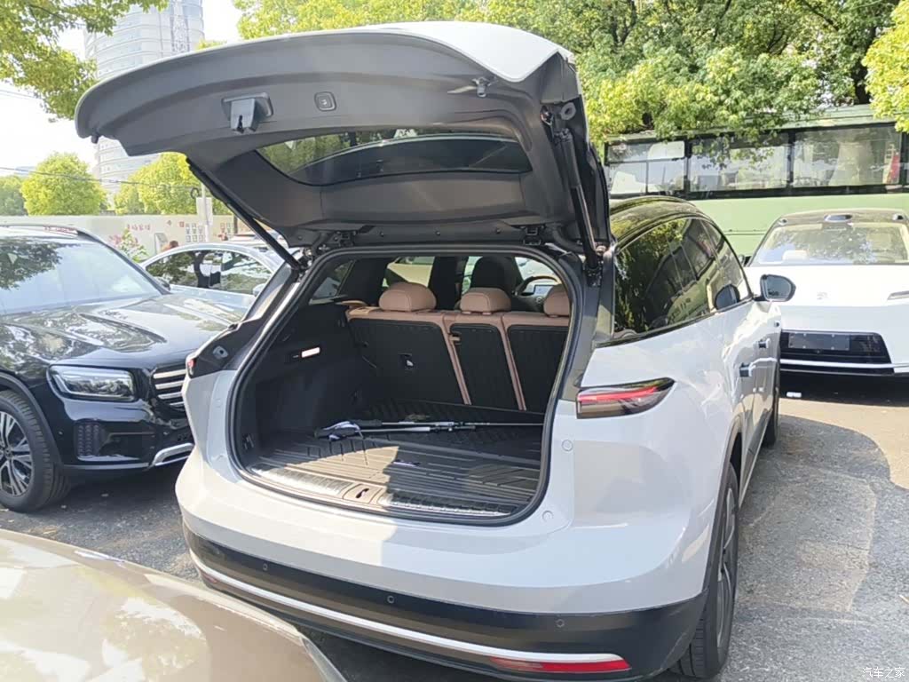 NIO ES6, 2025 15