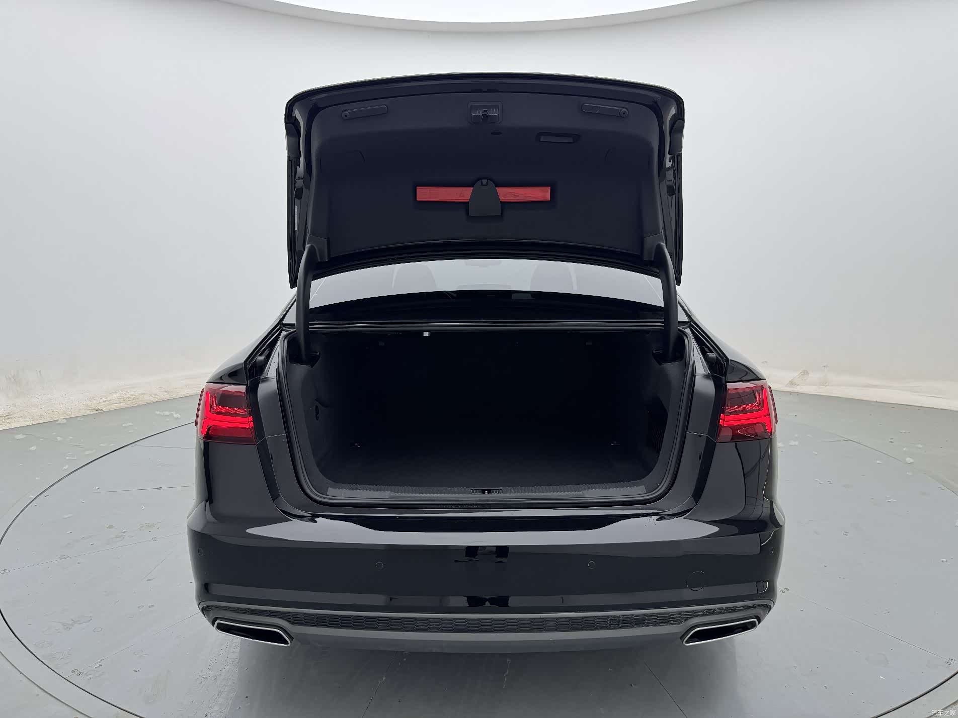 Audi A6L, 2018 26