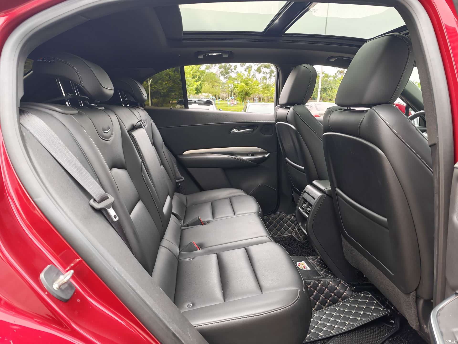 Cadillac XT4, 2021 8