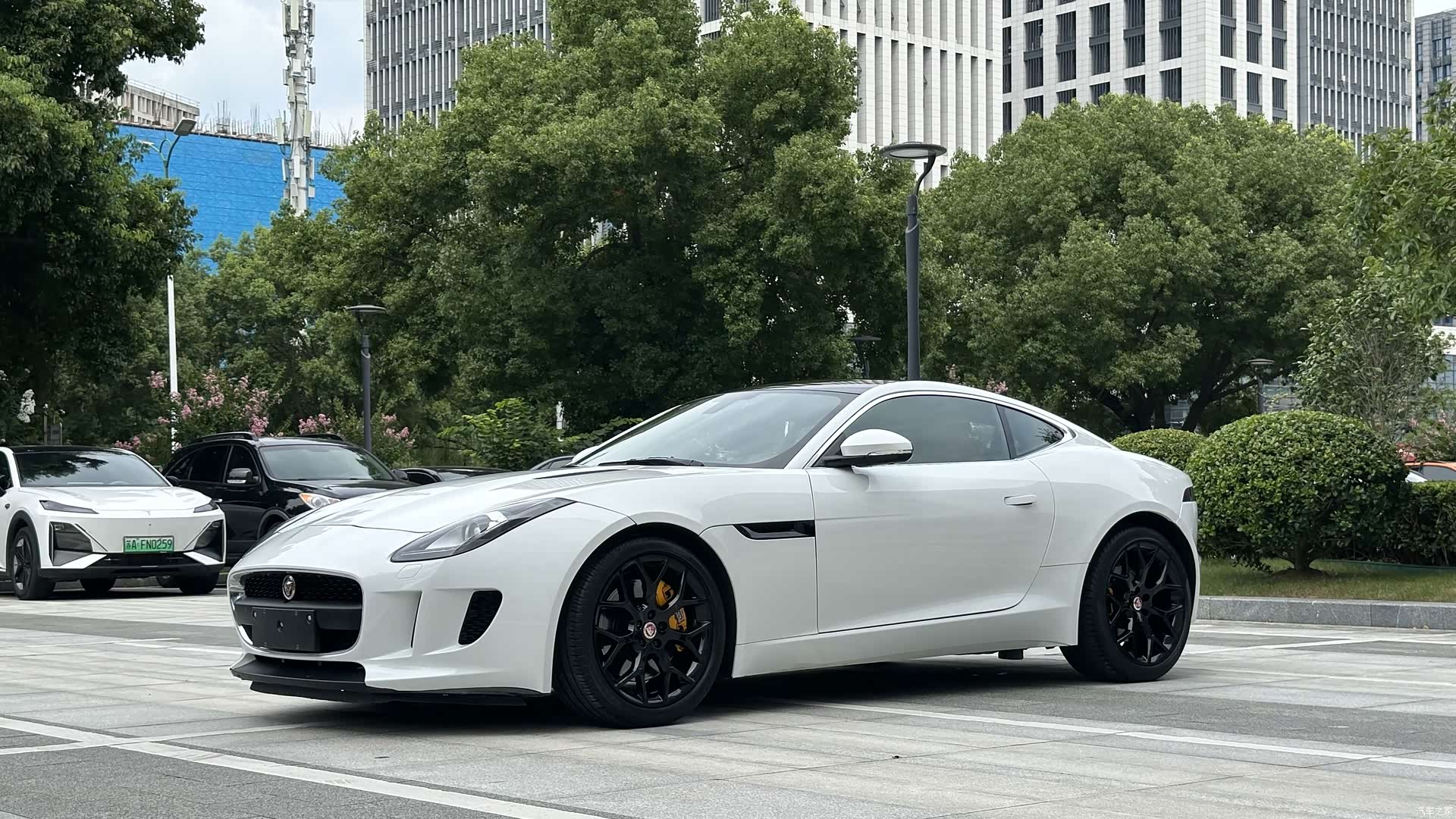 Jaguar F-TYPE, 2016 1