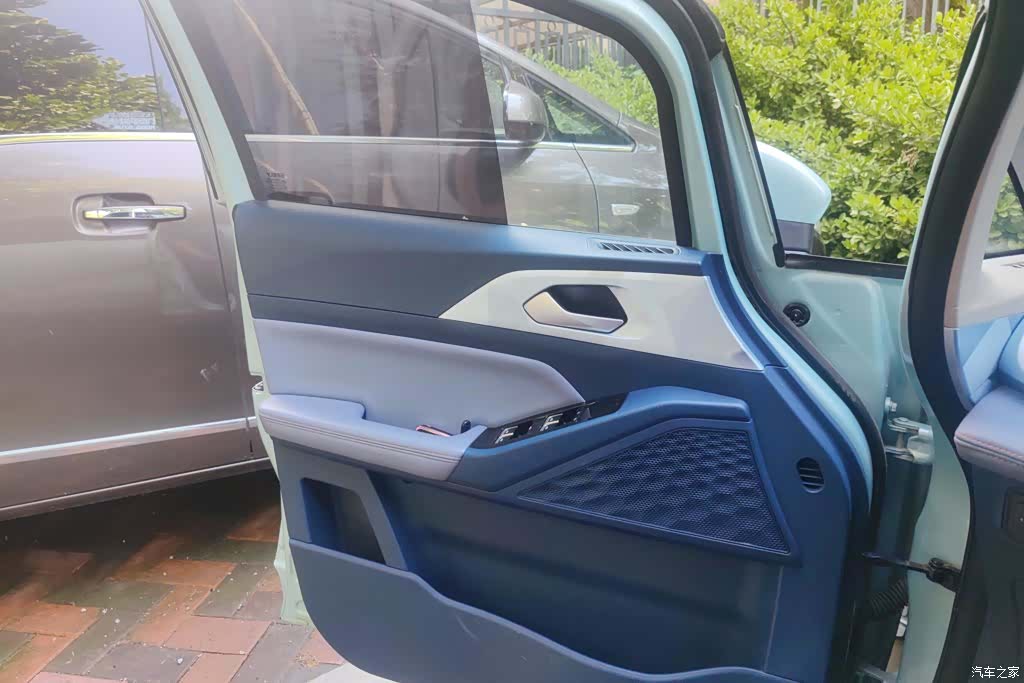 Geely E, 2022 7
