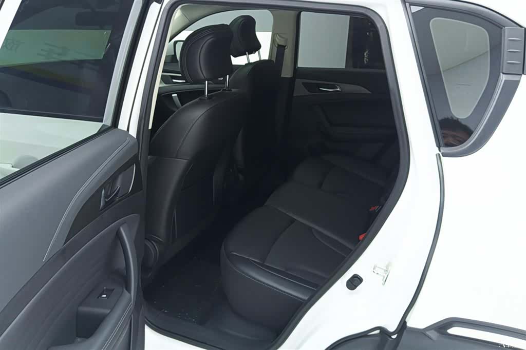 Changan CS35, 2023 11