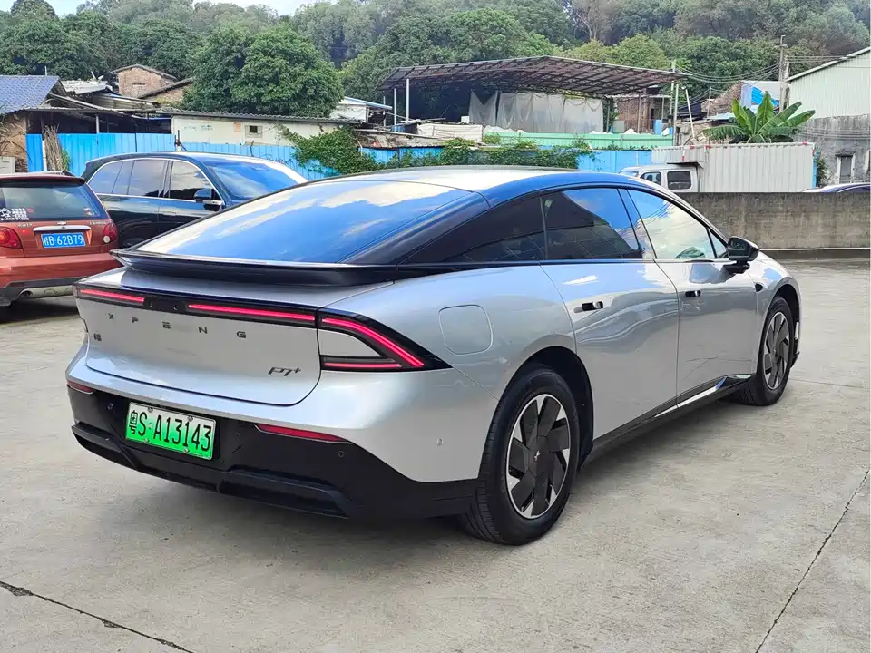 XPENG P7+
