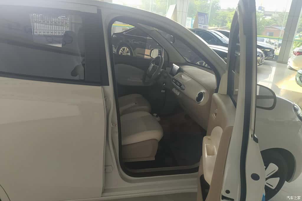 Wuling MINIEV, 2025 8