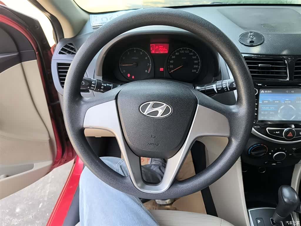 Hyundai GLS, 2015 11