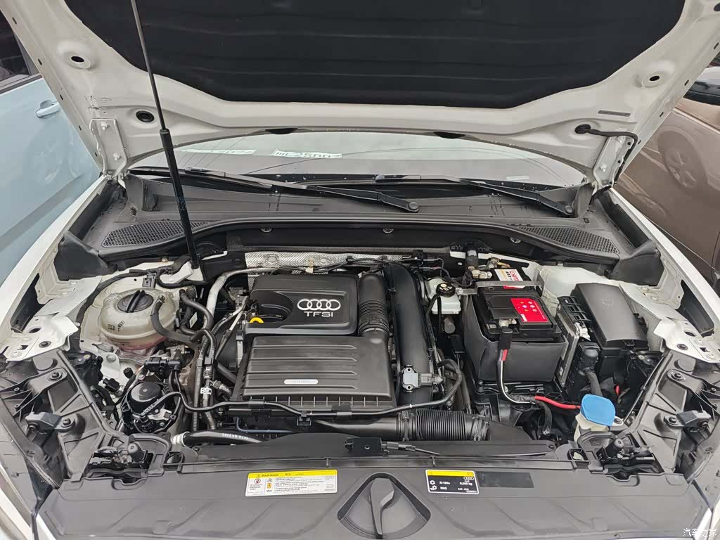 Audi Q2L, 2019 20