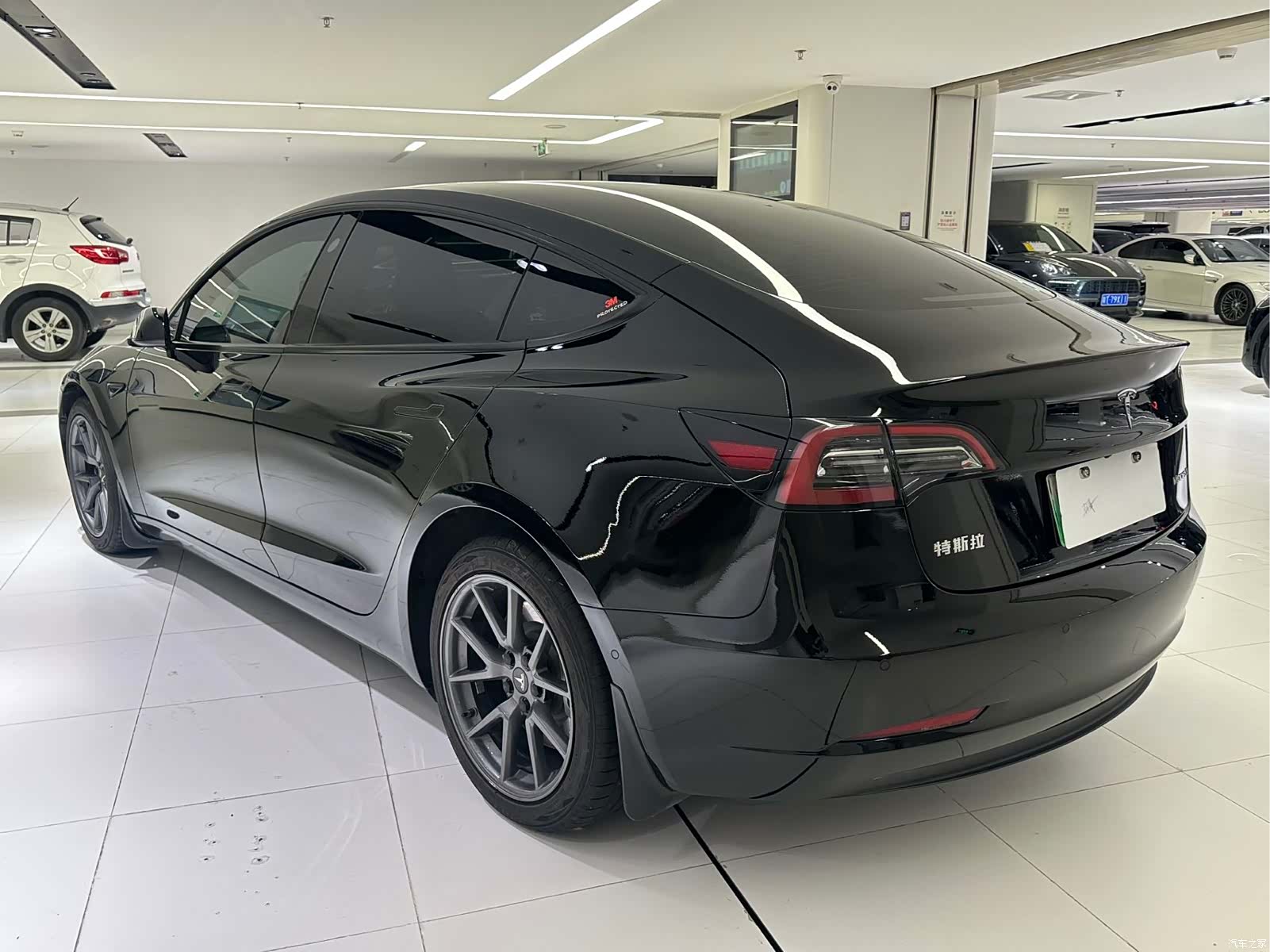 Tesla Model 3, 2022 4