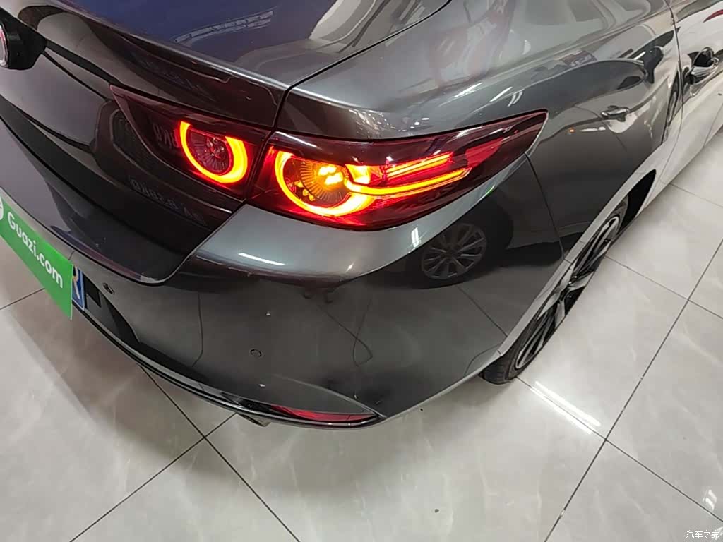 Mazda Mazda3, 2022 8