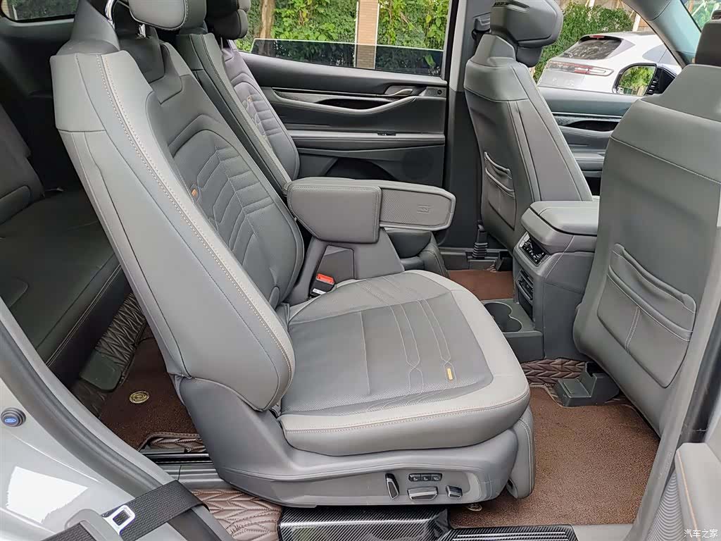 Ford Edge L, 2023 11